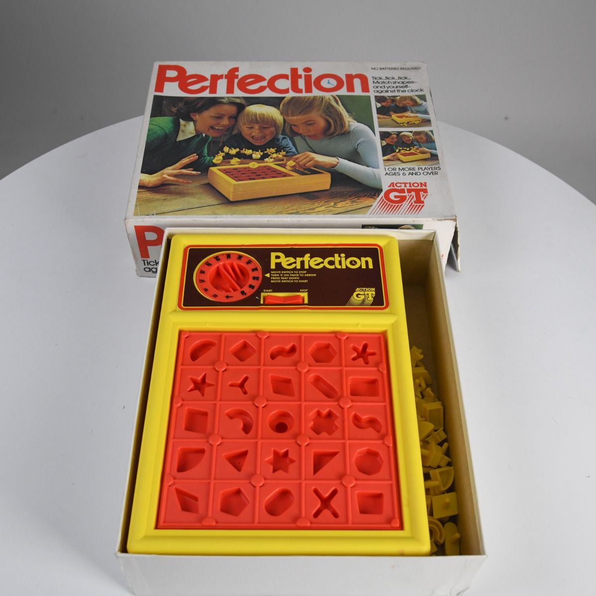 'Perfection' 1980 Board Game