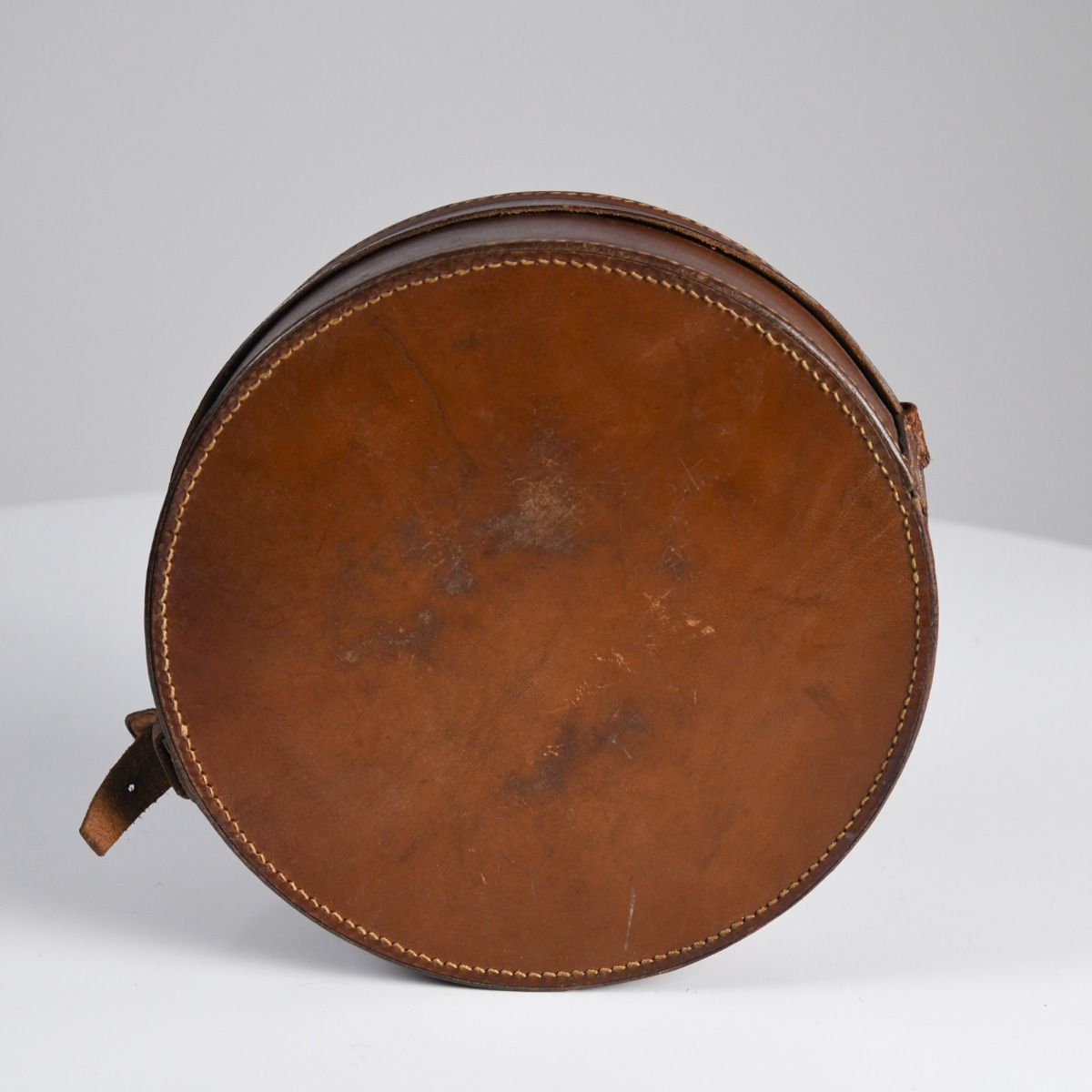 Mid Century Leather Collar Case