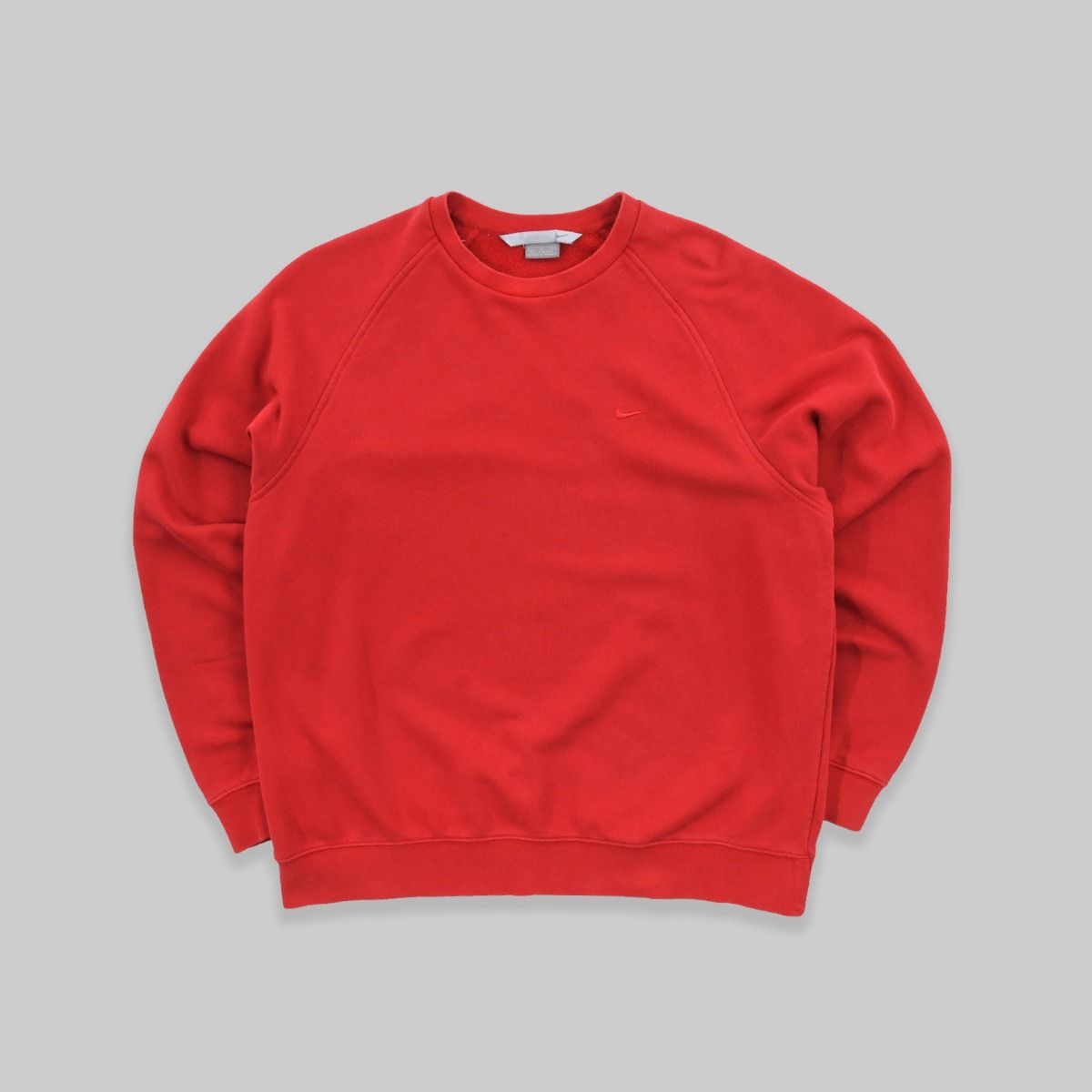 Nike Early 2000s Red Sweatshirt With Breast Swoosh logo